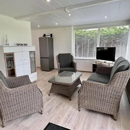 Pet-friendly Near Sint Maartensvlotbrug