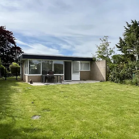 Pet-friendly Near Tatil Evi Sint Maartensvlotbrug