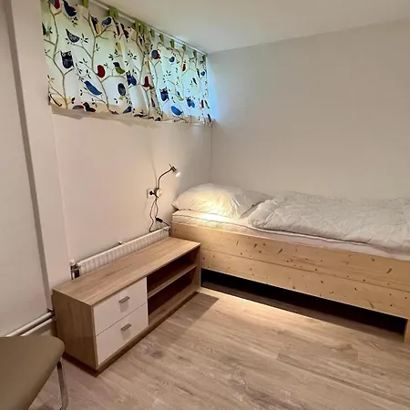 Pet-friendly Near Sint Maartensvlotbrug