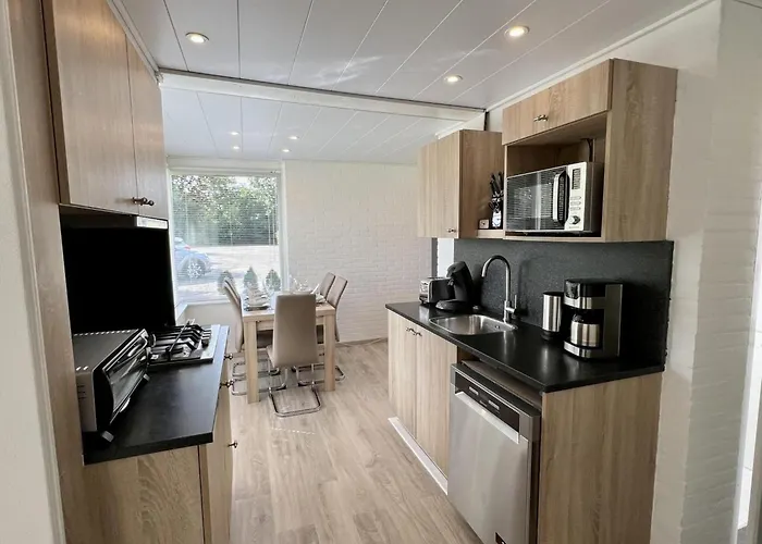 Tatil Evi Pet-friendly Near Sint Maartensvlotbrug